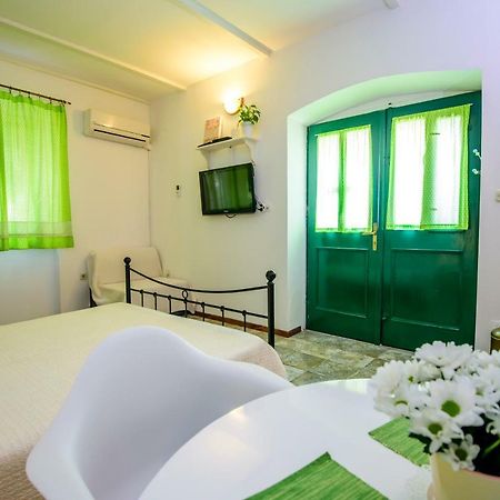 Rustica Apartments Šibenik Exteriör bild
