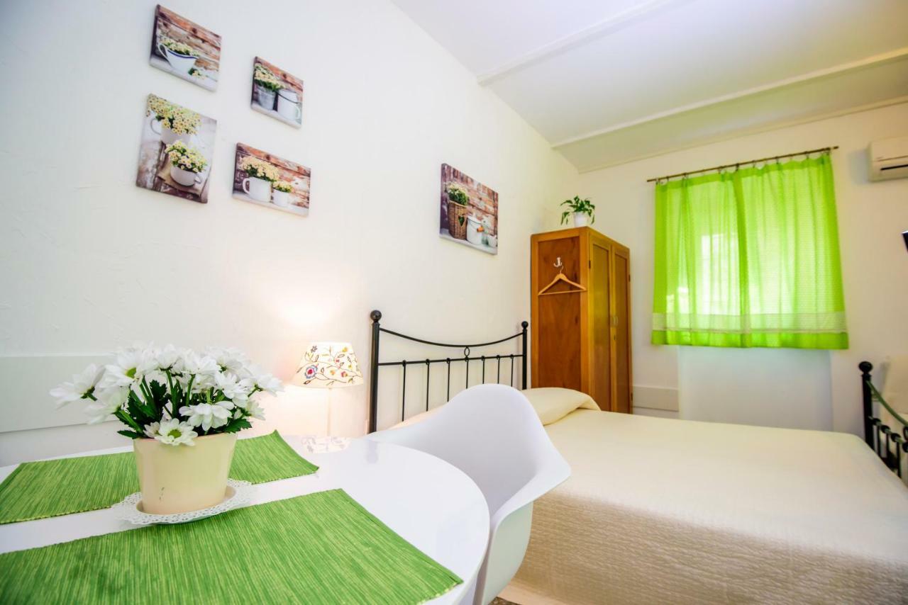 Rustica Apartments Šibenik Exteriör bild