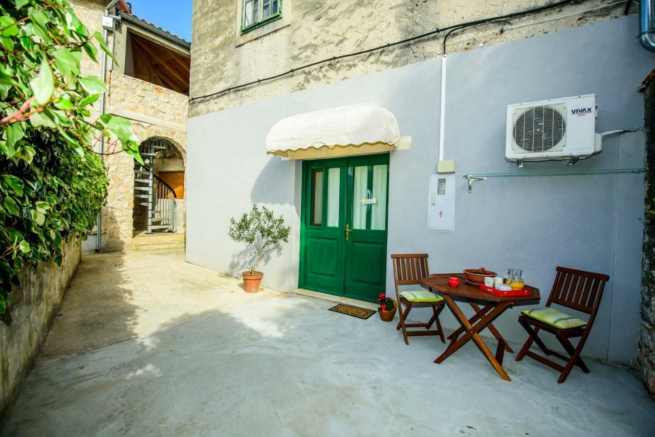 Rustica Apartments Šibenik Exteriör bild